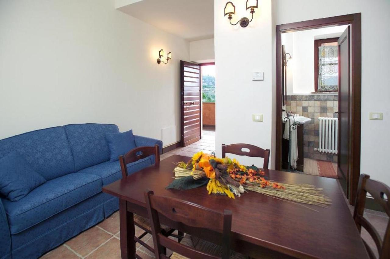 Residence Maria Giulia Corciano Δωμάτιο φωτογραφία