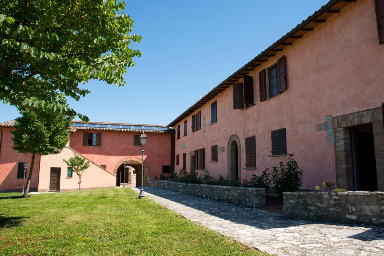 Residence Maria Giulia Corciano Εξωτερικό φωτογραφία