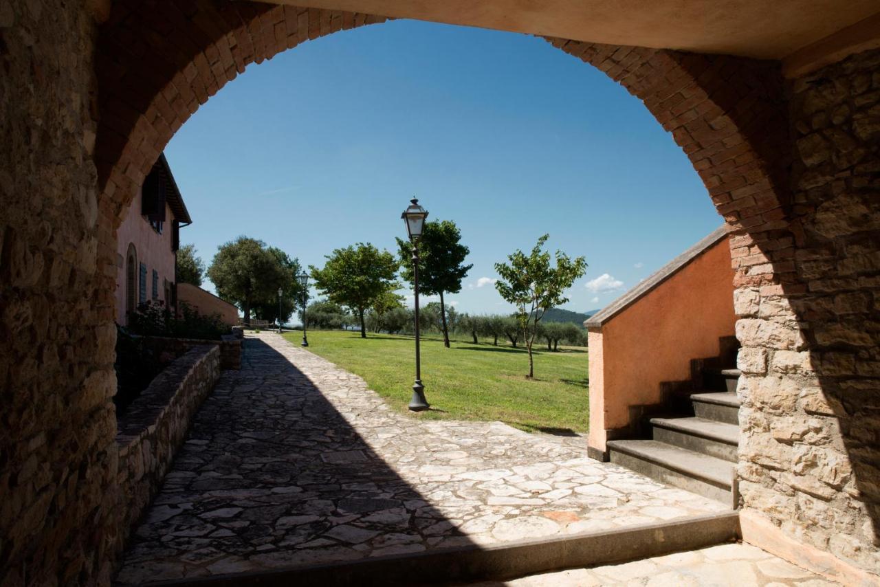 Residence Maria Giulia Corciano Εξωτερικό φωτογραφία