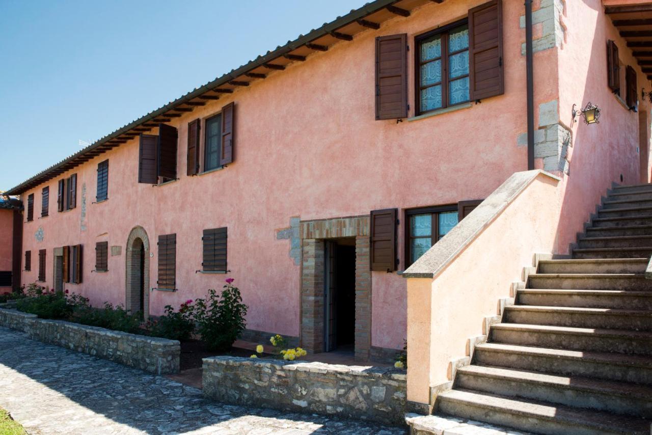 Residence Maria Giulia Corciano Εξωτερικό φωτογραφία