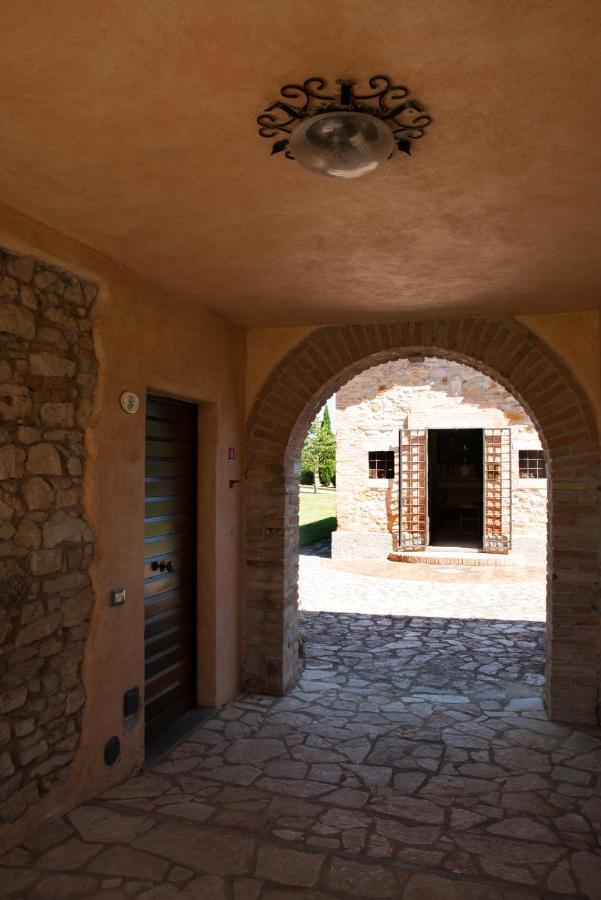 Residence Maria Giulia Corciano Εξωτερικό φωτογραφία