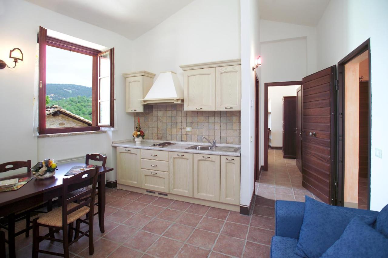 Residence Maria Giulia Corciano Δωμάτιο φωτογραφία